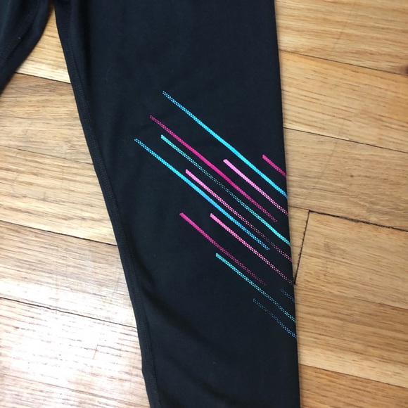 Live Love Play girls active capris - Picture 3 of 6